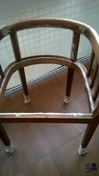 csupasz váz glettelve ragasztva