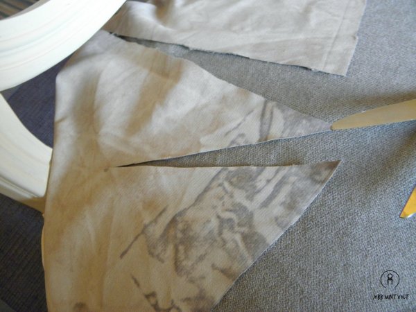 szürek fehér szék Y vágás1