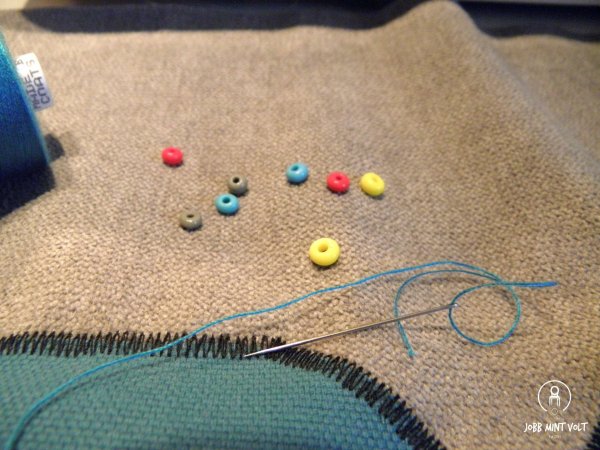 bútoros párna gombok