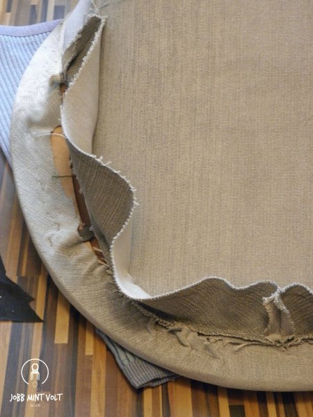 kagyló fotel karfa alul