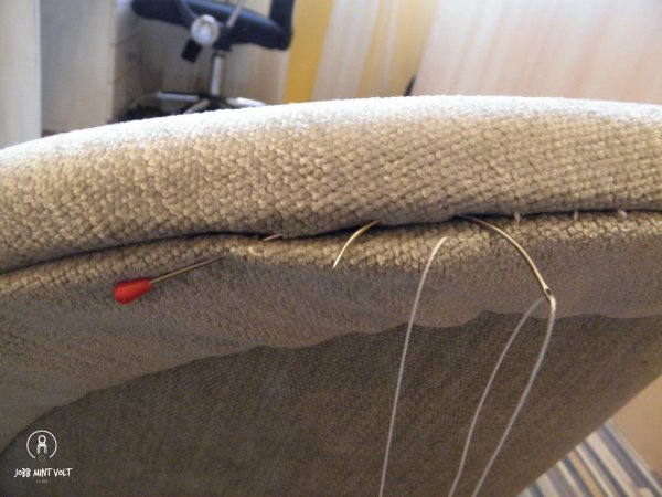 kagyló fotel karfa varrás