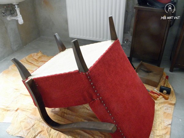 rumba fotel keződik