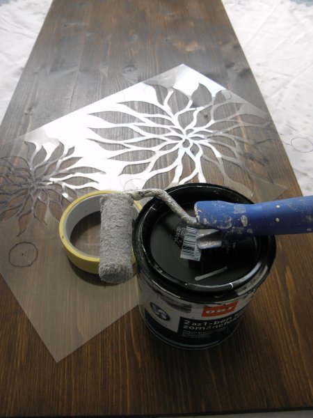 konzol asztal stencilezés