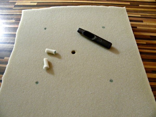 ülőke szivacs lyukak