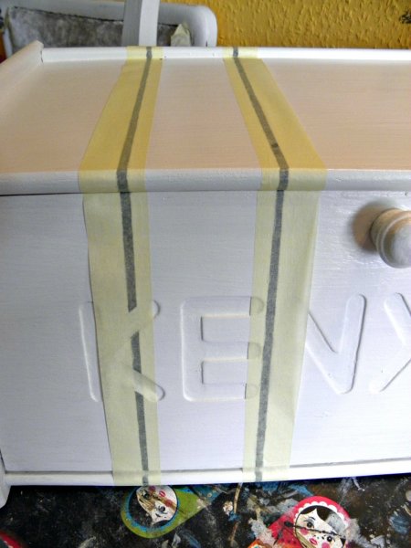 kenyértartó festés 3